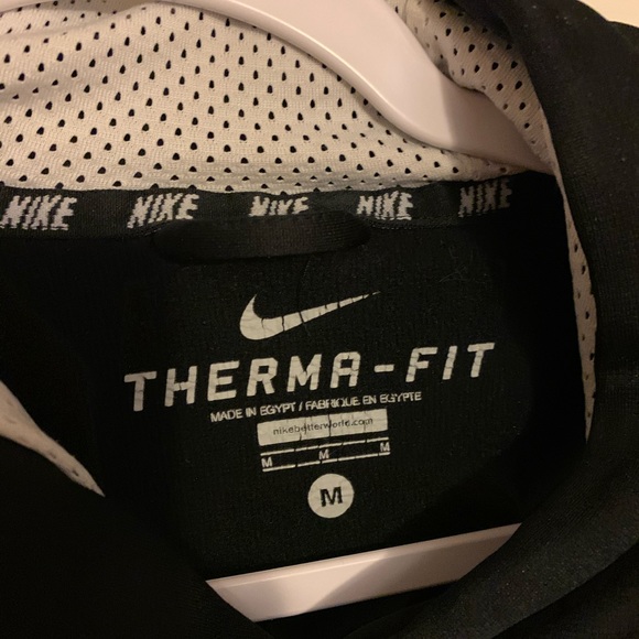 Nike Design Sweatshirt - Picture 2 of 2